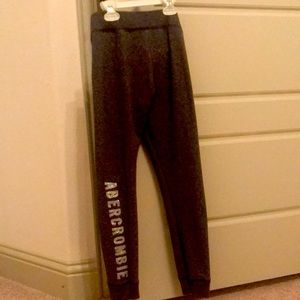 Girls sweatpants like new, size 9-10, gray